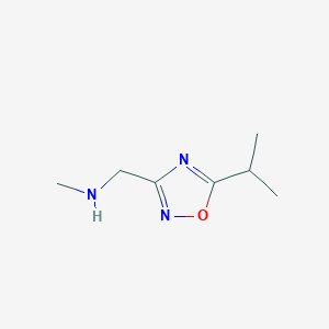 1-(5-Isopropyl-1,2,4-oxadiazol-3-YL)-N-methylmethanamine